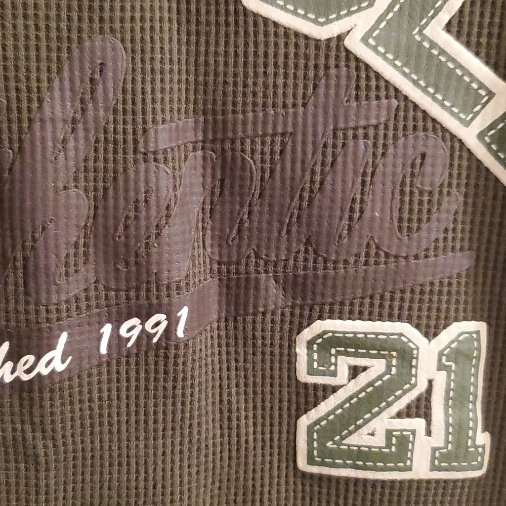 Southpole Authentic Collection - Picture 14 of 14